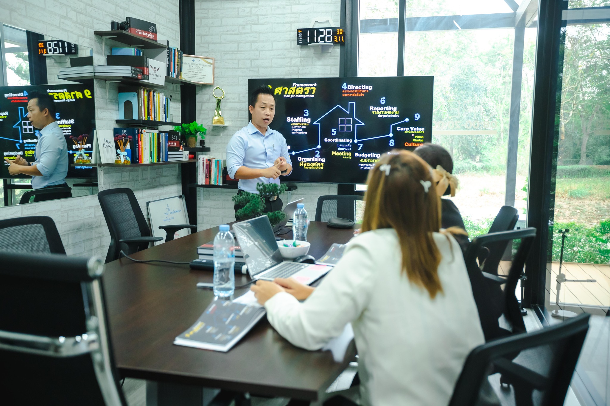 ภาพบรรยากาศ หลักสูตรติดอาวุธให้เจ้าของกิจการ Private at Top Speech Office บริษัท มาตังคอสเมติก จำกัด 