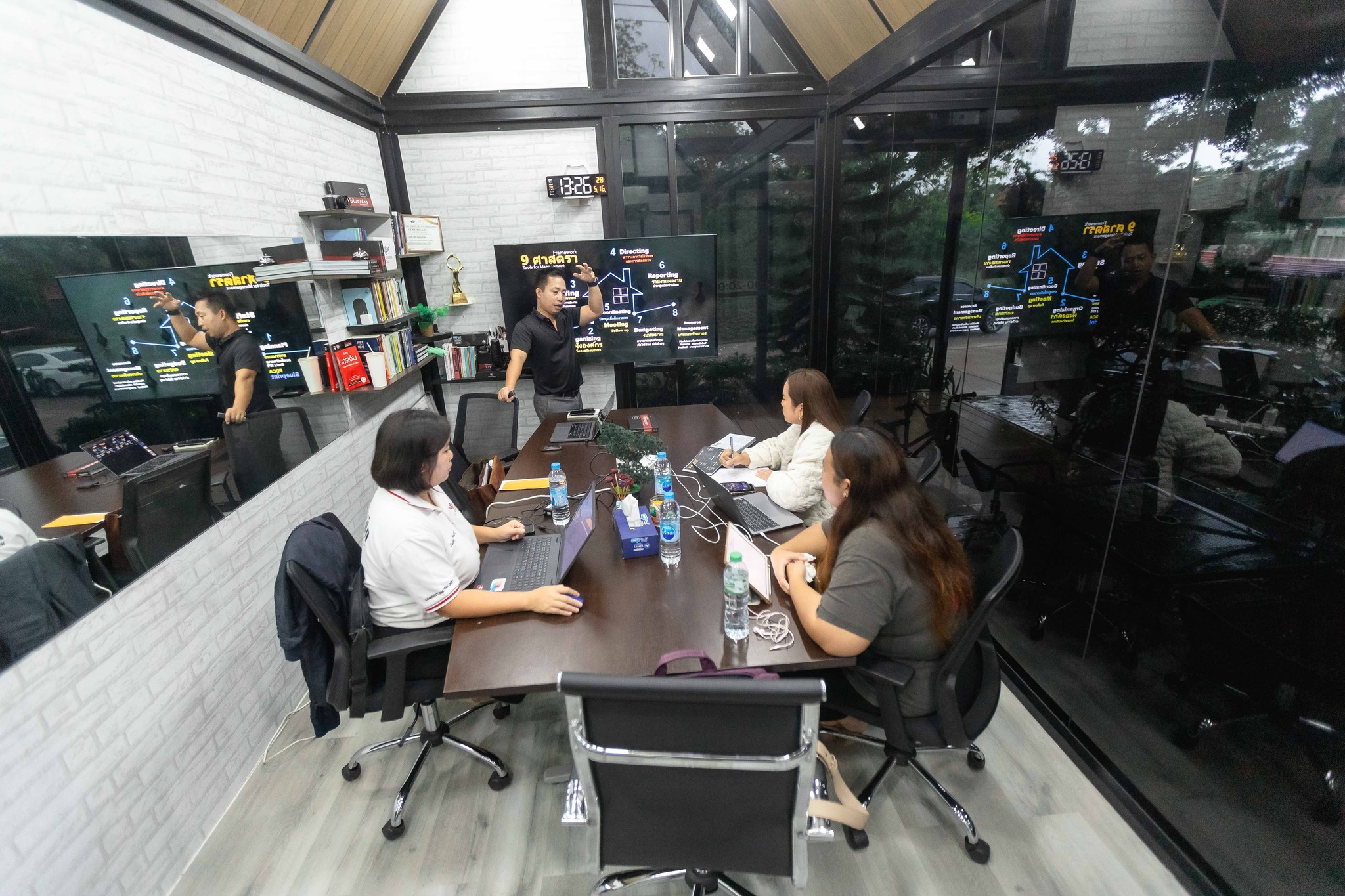 Private Course 9 ศาสตรา การจัดการระบบในองค์กร ที่ Top Speech Office